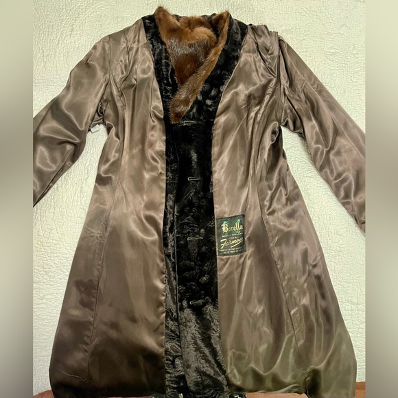 Vintage fur coat - Picture 13 of 13